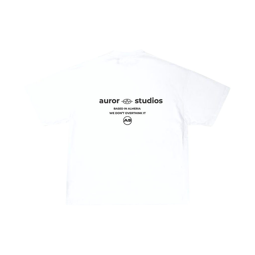 Camiseta Oversize "QUIET IMPACT".